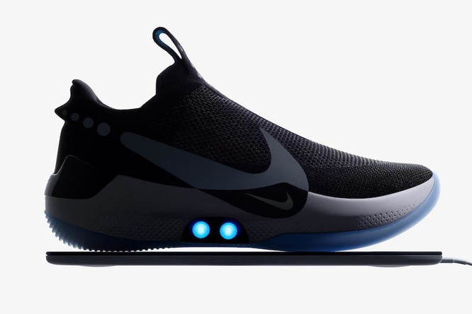 Nike ra mắt Adapt BB: Mẫu giày thông minh tự động buộc dây nhờ... iPhone ảnh 4