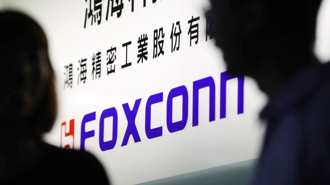 Căng thẳng Mỹ-Trung có khiến Foxconn tháo chạy khỏi dự án sản xuất màn hình trị giá 20 tỷ USD? ảnh 3