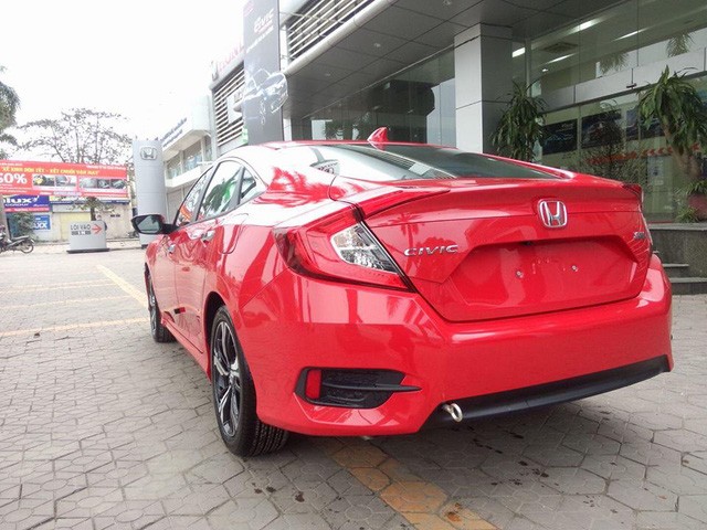 Cận cảnh Honda Civic thế hệ mới tại đại lý ở Hà Nội ảnh 5