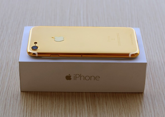 iPhone 7 mạ vàng cho Valentine được chào giá từ 35 triệu đồng ảnh 1