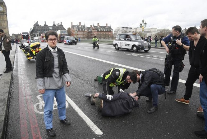 Cập nhật vụ tấn công “khủng bố” London ảnh 5