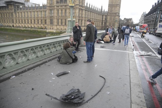 Cập nhật vụ tấn công “khủng bố” London ảnh 8