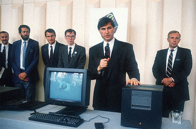 Chân dung Craig Federighi, người kế thừa thầm lặng của Steve Jobs tại Apple - Ảnh 7. Chân dung Craig Federighi, người kế thừa thầm lặng của Steve Jobs tại Apple - Ảnh 7.