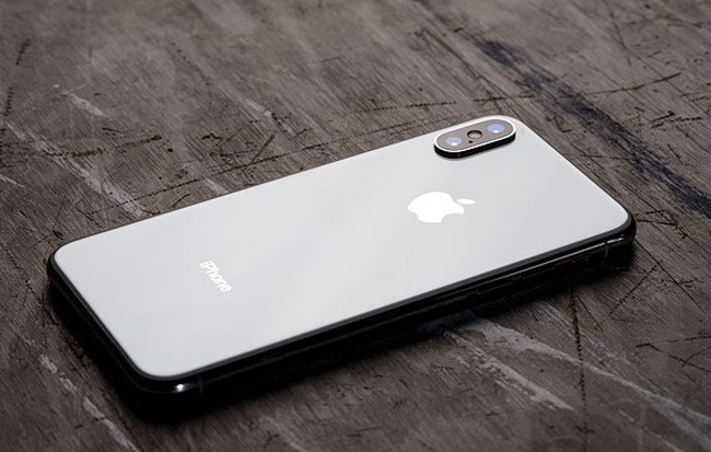 Concept iPhone 2019 “nuột” như thế nhưng vẫn có một thứ khiến fan tức giận suốt 5 năm liền ảnh 2