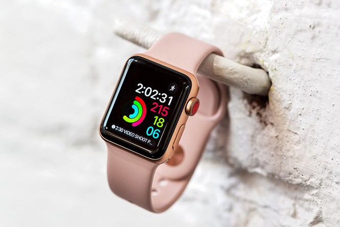 Mang Apple Watch Series 3 đi sửa có thể sẽ “phải” nhận lại Apple Watch Series 4 bởi Apple hết linh kiện ảnh 1