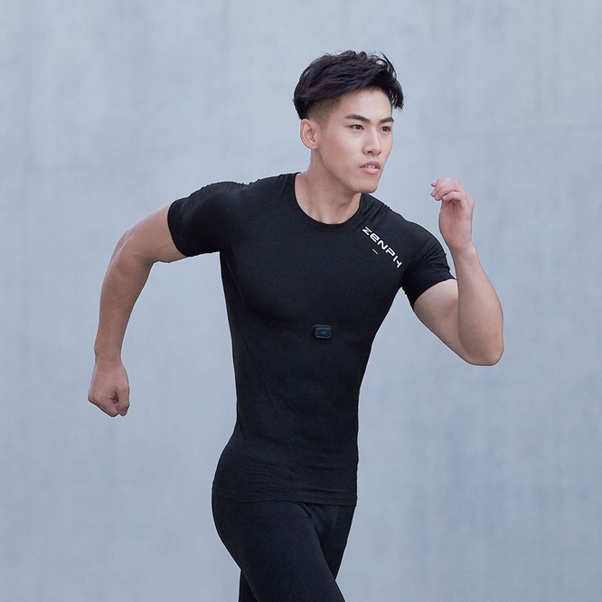 Xiaomi có mẫu áo thể thao xịn như được Iron Man chế tạo ảnh 2