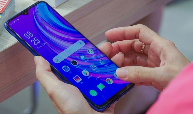 5 smartphone tầm trung có màn hình lớn nửa đầu 2019
