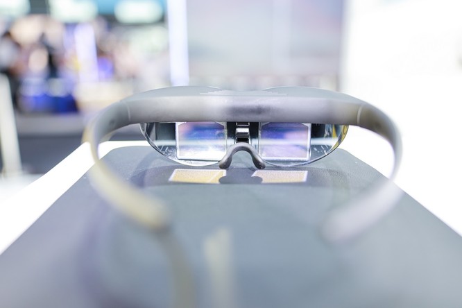 Vivo lấn sân sang mảng kính thực tế ảo, sắp ra mắt Smartphone 5G vào quý 3/2019 ảnh 2