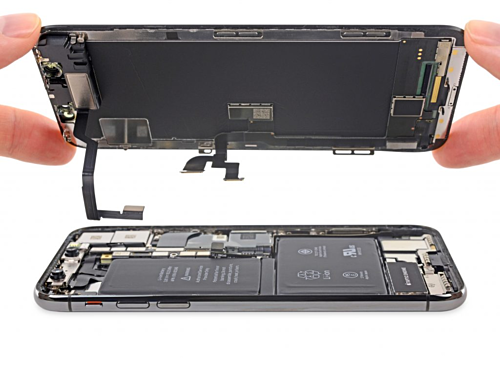 Apple đang sử dụng màn hình OLED iPhone do Samsung sản xuất. Ảnh: ifixit.