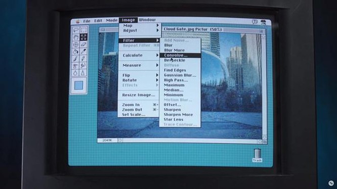 Dù không trang bị nhiều công cụ hiện đại như ngày nay, Photoshop phiên bản năm 1988 vẫn có một số tính năng cơ bản, quen thuộc như Blur, Sharpen, Hue, Saturation...