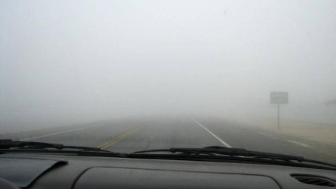 Lái xe gặp phải sương mù cần chú ý điều gì để đảm bảo an toàn? ảnh 7