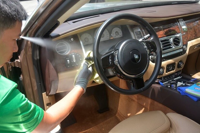 Với PowerSteam, nội thất xe đã có thể làm sạch với nhiệt độ hơi nước lên đến 100 độ C để diệt khuẩn.