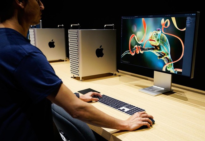 Vi xử lý mới sẽ được tích hợp trên cả những mẫu máy mạnh nhất như Mac Pro. Ảnh: Reuters.