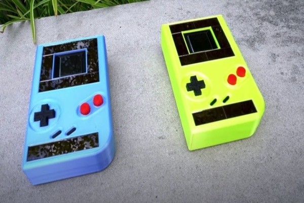Game Boy có thể chơi không cần pin, tuổi thơ của nhiều thế hệ đã sang trang mới ảnh 2