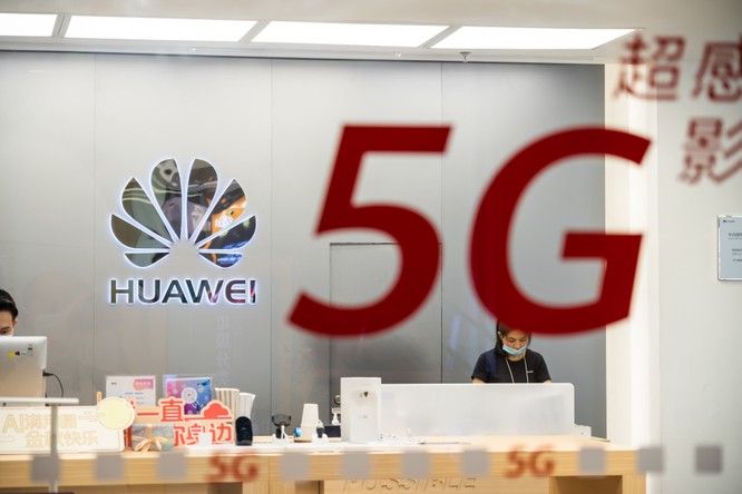 Anh tố Huawei câu kết với Bắc Kinh, cân nhắc loại bỏ sớm hơn dự kiến ảnh 1