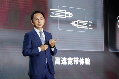 Quan chức Huawei chỉ trích 5G Trung Quốc “giả tạo, ngu ngốc, nghèo nàn” ảnh 1