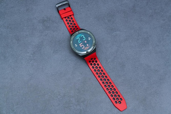 5 smartwatch giá rẻ đáng chú ý ảnh 2