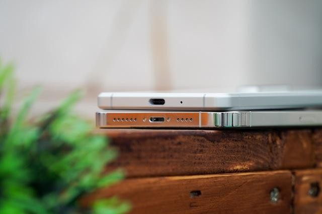 Sony Xperia 1 II đọ dáng iPhone 12 Pro Max: 30 triệu chọn smartphone nào? ảnh 5