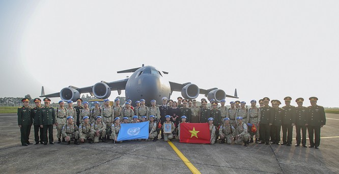 Chùm ảnh: Máy bay Australia đưa cán bộ Bệnh viện Dã chiến Cấp 2 số 2 của Việt Nam đến Nam Sudan ảnh 5