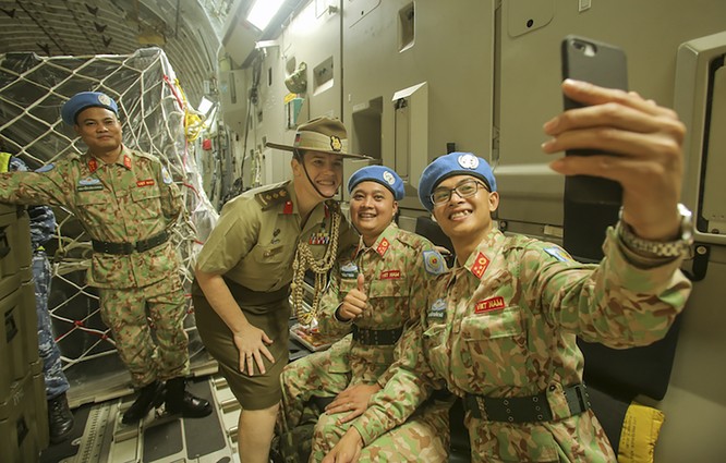 Chùm ảnh: Máy bay Australia đưa cán bộ Bệnh viện Dã chiến Cấp 2 số 2 của Việt Nam đến Nam Sudan ảnh 10