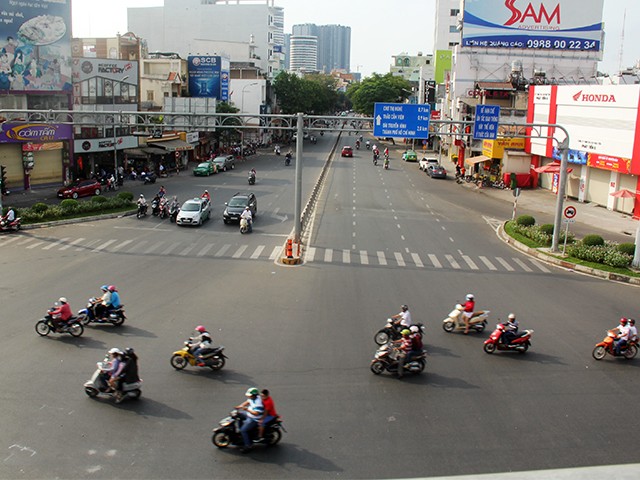 Ngắm một Sài Gòn vắng lặng sáng đầu năm Kỷ Hợi ảnh 4
