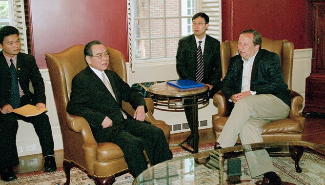 Kỳ cuối: Khi Thủ tướng Việt Nam “đặt hàng” tới Harvard ảnh 1