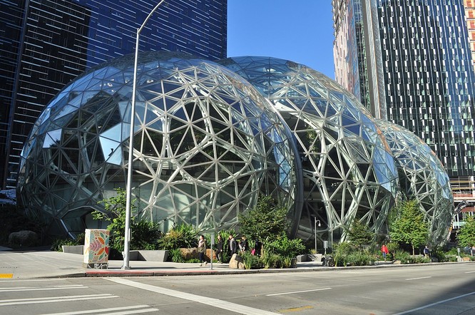 Jeff Bezos đã xây dựng đế chế bán lẻ Amazon như thế nào? ảnh 3