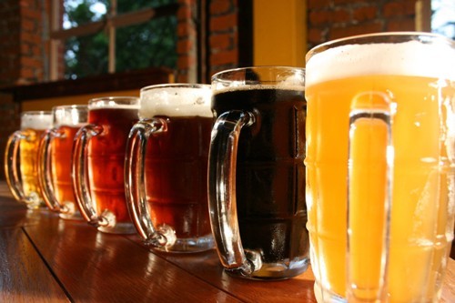 Việt Nam trở thành 'điểm sáng' tiêu thụ bia trong khu vực ảnh 2