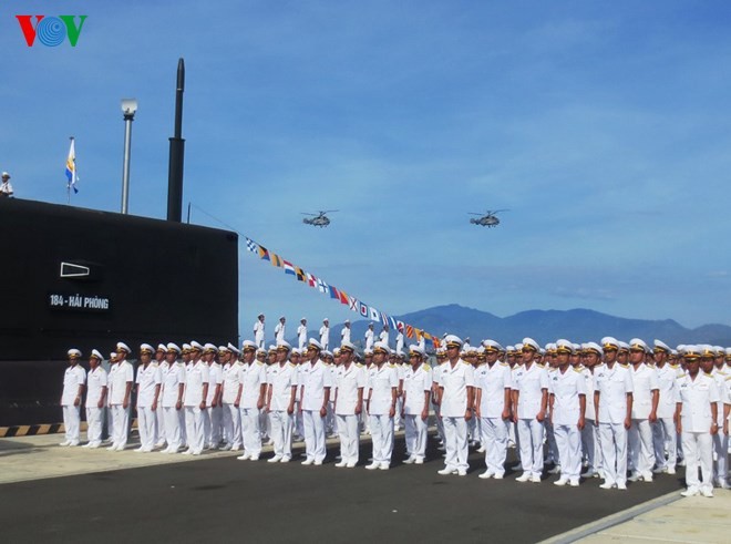 Trực thăng săn ngầm trong lễ thượng cờ tàu ngầm Kilo Hải Phòng