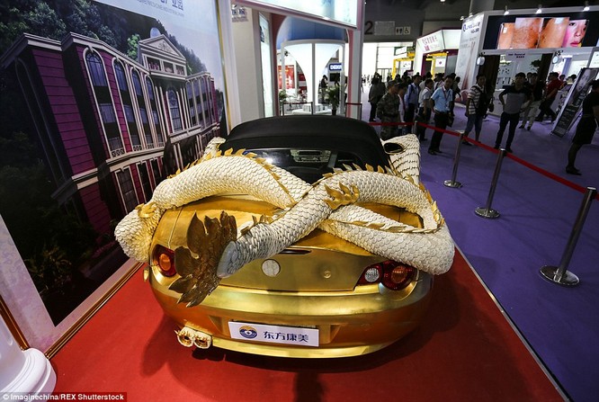 “Siêu xe rồng” dát vàng, thú chơi ngông của đại gia Trung Quốc ảnh 4