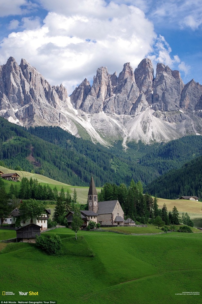 Thương lũng và những ngọn đồi xinh đẹp Funes của đất nước Ý