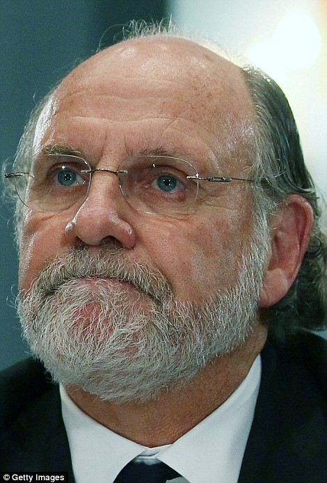 Corzine lúc đó là CEO của Goldman Sachs quyết định không đề bạt Tepper