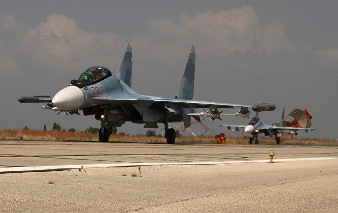 Máy bay ném bom Su-34 tối tân của Nga khiến các nhóm phiến quân khiếp đảm