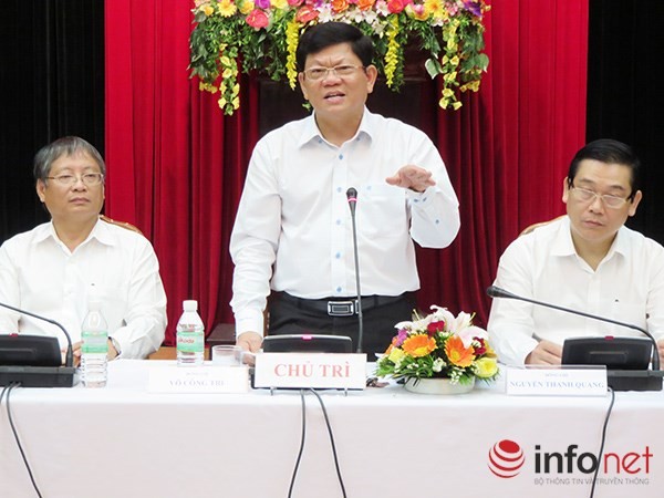 Ông Võ Công Trí, Phó Bí thư Thường trực Thành ủy Đà Nẵng trả lời báo chí tại cuộc họp báo ngày 9/10 (Ảnh: HC)