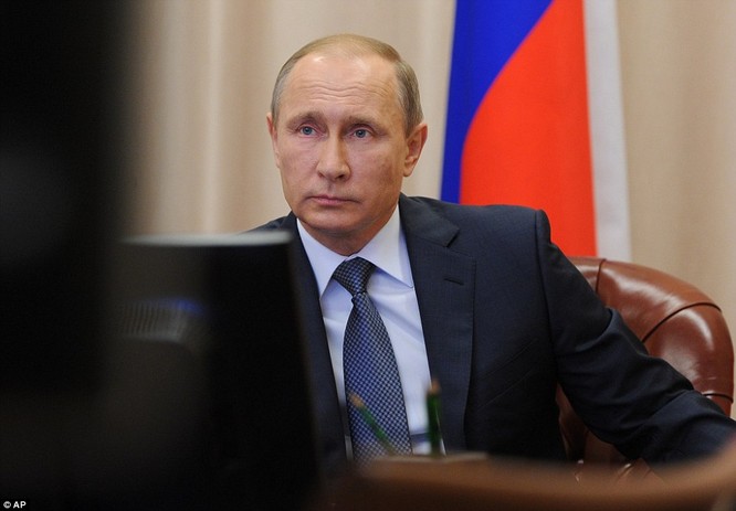 Tổng thống Putin có thể ngồi tại Moscow quan sát chiến dịch của quân đội Nga tại Syria