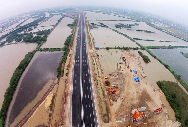 “Mở hàng” cao tốc Hà Nội - Hải Phòng trước ngày thông xe toàn tuyến ảnh 8