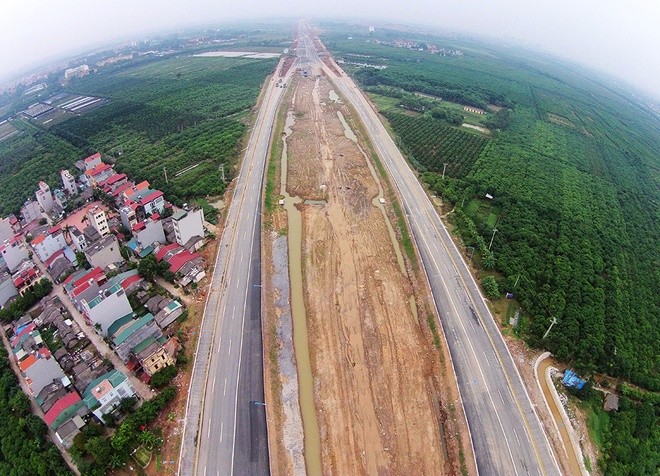 “Mở hàng” cao tốc Hà Nội - Hải Phòng trước ngày thông xe toàn tuyến ảnh 2