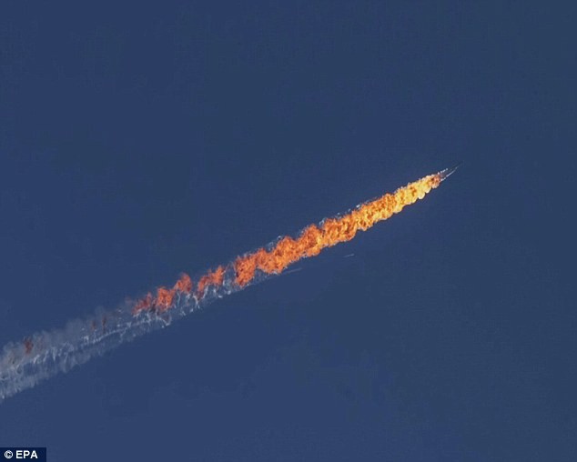 Su-24 Nga bất ngờ bị tiêm kích Thổ Nhĩ Kỳ tấn công. Một trong hai phi công nhảy dù đã bị phiến quân người Thổ Nhĩ Kỳ bắn chết