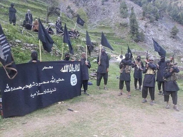 IS tuyên bố giết thủ lĩnh Taliban, bắt đầu lấn chiếm Afghanistan ảnh 12