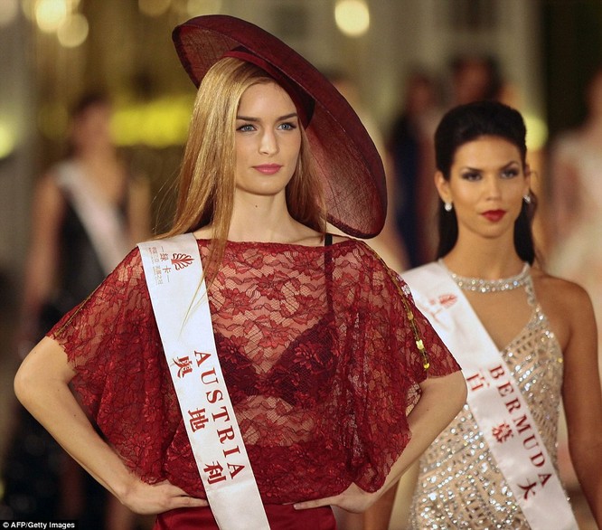 Nhan sắc Việt trên đấu trường sắc đẹp Miss World 2015 ảnh 6