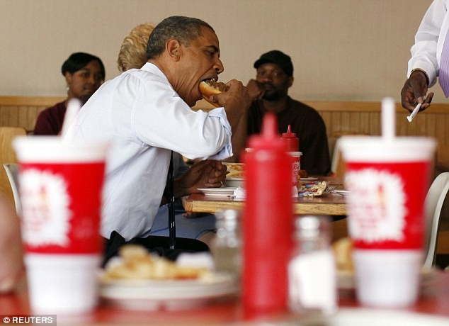 Những khoảnh khắc ăn uống dân dã của Obama ảnh 14