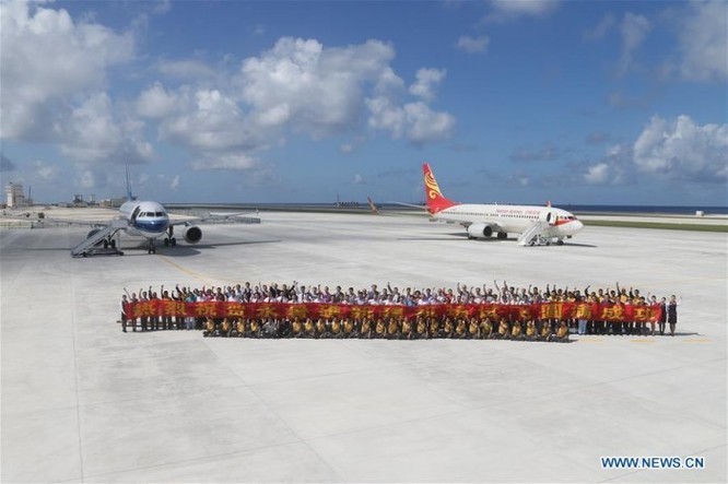 Trung Quốc khoe ảnh máy bay dân sự vừa hạ cánh thử nghiêm tại Đá Chữ Thập thuộc quần đảo Trường Sa của Việt Nam