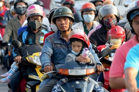 Ùn tắc “trên từng cây số”, dân băng đồng tìm đường về Hà Nội, TPHCM ảnh 17