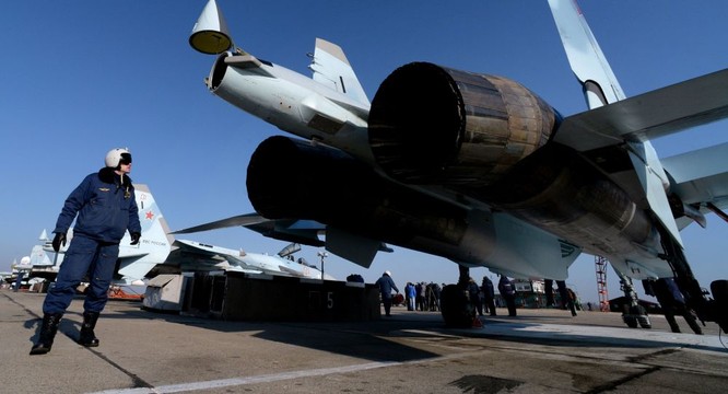 Nga đưa cả siêu tiêm kích Su-35 sang tham chiến tại Syria