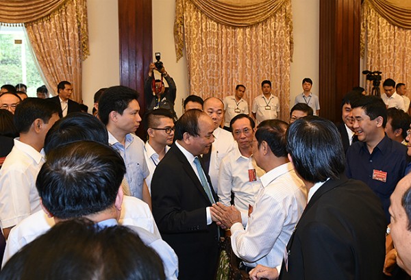 Thủ tướng Nguyễn Xuân Phúc: Không hình sự hóa các quan hệ kinh tế ảnh 2