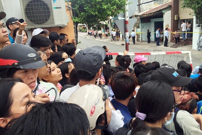 Người Sài Gòn ra đường đón Tổng thống Obama ảnh 13