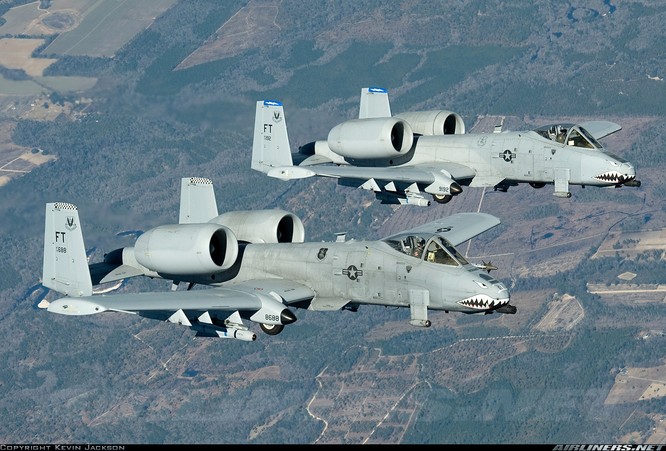Máy bay A-10 rất thích hợp để thể hiện sự hiện diện của quân đội Mỹ ở Biển Đông