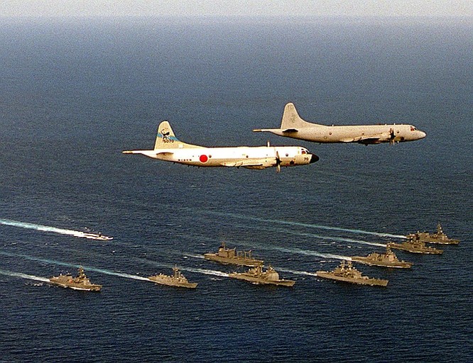 Hải quân Mỹ và hải quân Nhật Bản tập trận trên biển
