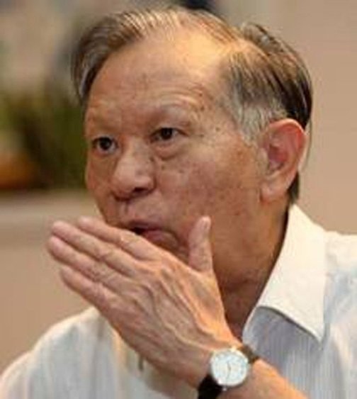 Giáo sư Nguyễn Quang Thái