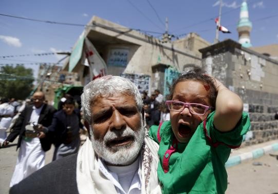 IS đánh bom thánh đường Yemen, 137 người thiệt mạng ảnh 2